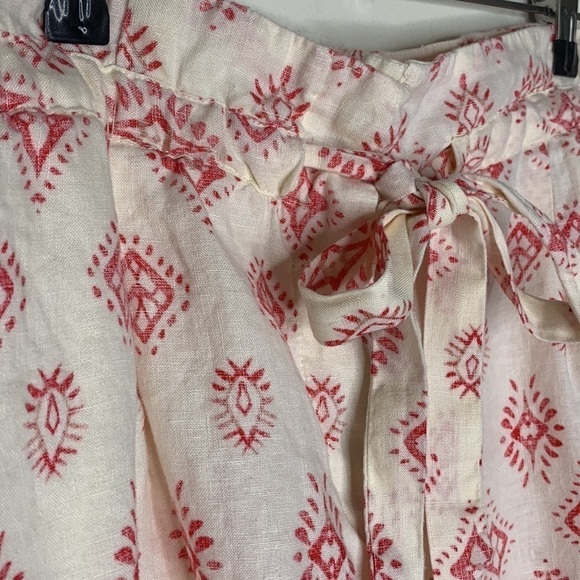 T11 Artisan Ny 100% Linen white shorts with red tribal print Aztec size Medium - Picture 2 of 16